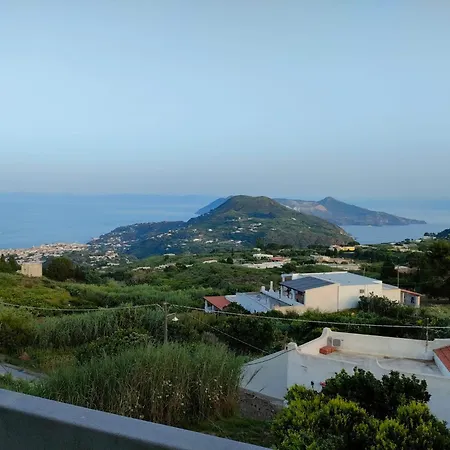 Scirocco Eolie With Sea View! * リーパリ